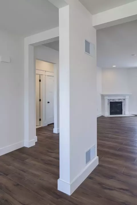 Entry Way - 8582 Rocky Springs Rd, Frederick, MD 21702 photo 16 of 25
