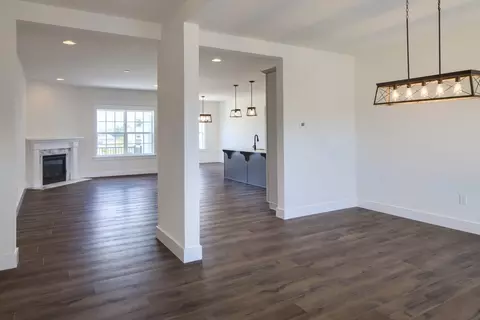 Living - 8582 Rocky Springs Rd, Frederick, MD 21702 photo 13 of 31