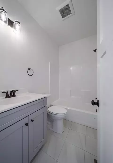 Bath - 8582 Rocky Springs Rd, Frederick, MD 21702 photo 24 of 38