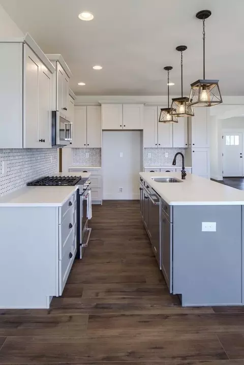 Kitchen - 8582 Rocky Springs Rd, Frederick, MD 21702 photo 34 of 43