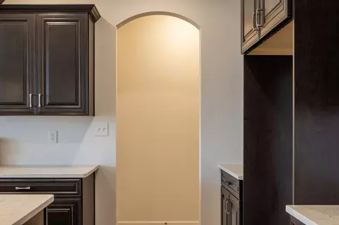 Entry Way - 8582 Rocky Springs Rd, Frederick, MD 21702 photo 2 of 25