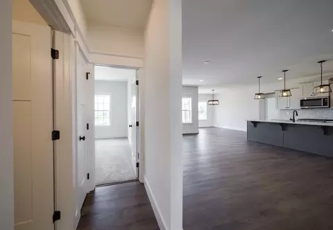 Entry Way - 8582 Rocky Springs Rd, Frederick, MD 21702 photo 18 of 25