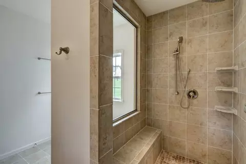 Bath - 8582 Rocky Springs Rd, Frederick, MD 21702 photo 7 of 38