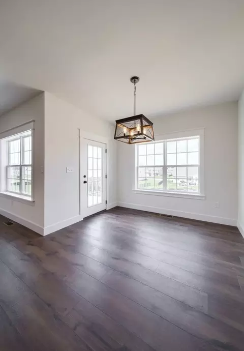 Dining - 8582 Rocky Springs Rd, Frederick, MD 21702 photo 2 of 8