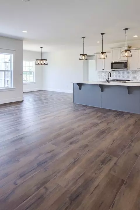 Living - 8582 Rocky Springs Rd, Frederick, MD 21702 photo 20 of 31