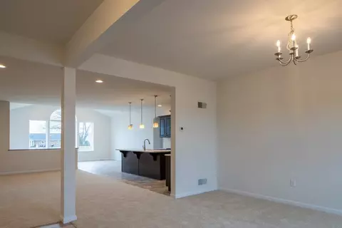 Living - 8582 Rocky Springs Rd, Frederick, MD 21702 photo 16 of 31