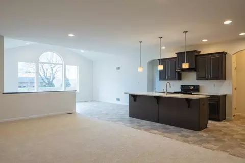 Living - 8582 Rocky Springs Rd, Frederick, MD 21702 photo 2 of 31