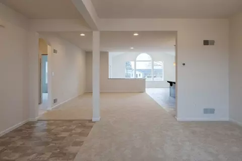 Living - 8582 Rocky Springs Rd, Frederick, MD 21702 photo 10 of 31