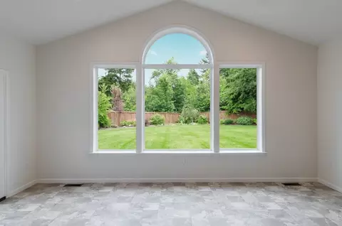 Living - 8582 Rocky Springs Rd, Frederick, MD 21702 photo 21 of 31