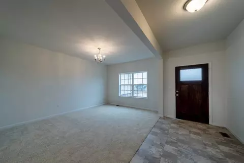 Living - 8582 Rocky Springs Rd, Frederick, MD 21702 photo 17 of 31