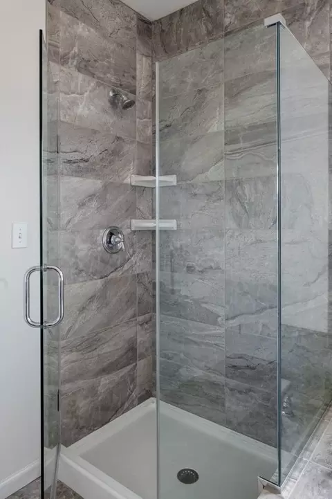 Bath - 8582 Rocky Springs Rd, Frederick, MD 21702 photo 11 of 38