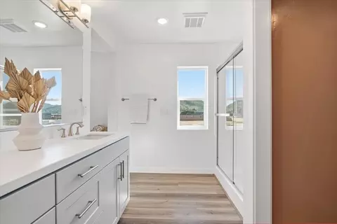 Bath - 407 River Terrace Dr, Lompoc, CA 93436 photo 1 of 1