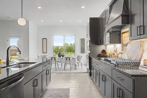 Kitchen - 25862 E 99th St S, Broken Arrow, OK 74014 photo 9 of 14