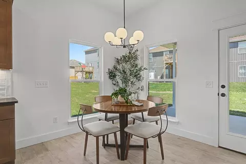 Dining - 25862 E 99th St S, Broken Arrow, OK 74014 photo 4 of 6
