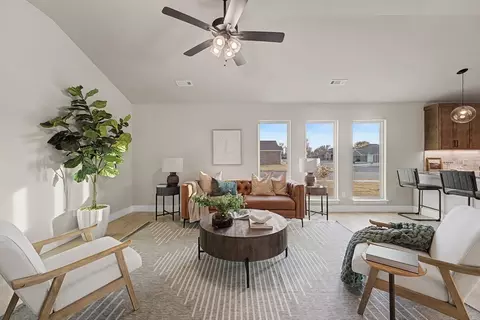 Living - 25862 E 99th St S, Broken Arrow, OK 74014 photo 5 of 8