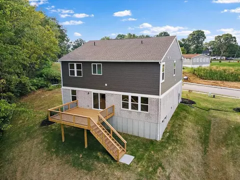 Exterior - 714 Willow Green Dr, Independence, KY 41051 photo 7 of 15