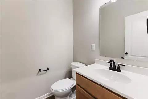Bath - 714 Willow Green Dr, Independence, KY 41051 photo 4 of 6