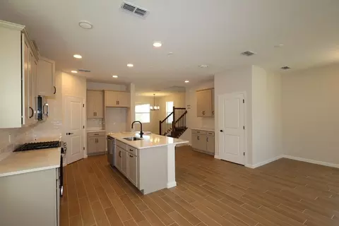 Kitchen - 1383 Lumpini St, Saint Cloud, FL 34771 photo 3 of 8