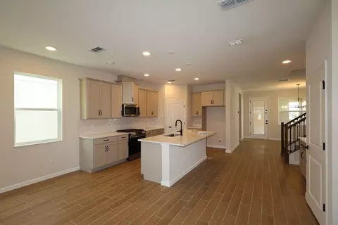 Kitchen - 1383 Lumpini St, Saint Cloud, FL 34771 photo 6 of 6