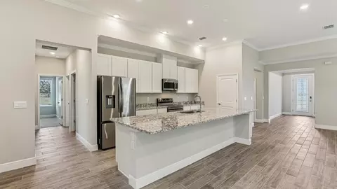 Entry Way - 14055 Spring Hill Dr, Spring Hill, FL 34609 photo 1 of 3