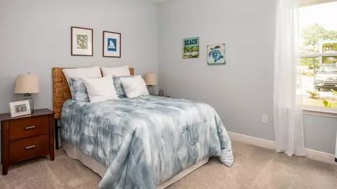 Bedroom - 14055 Spring Hill Dr, Spring Hill, FL 34609 photo 4 of 5