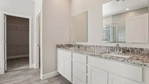 Entry Way - 14055 Spring Hill Dr, Spring Hill, FL 34609 photo 2 of 3