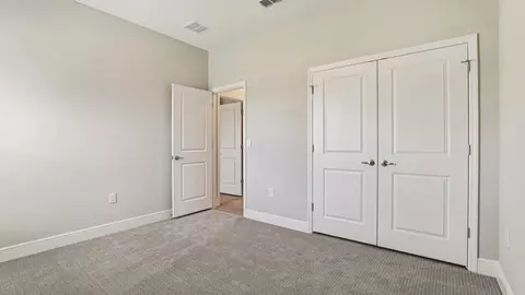 Bedroom - 14055 Spring Hill Dr, Spring Hill, FL 34609 photo 4 of 10