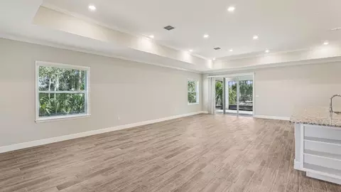 Living - 14055 Spring Hill Dr, Spring Hill, FL 34609 photo 4 of 7