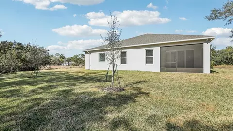 Exterior - 14055 Spring Hill Dr, Spring Hill, FL 34609 photo 10 of 14