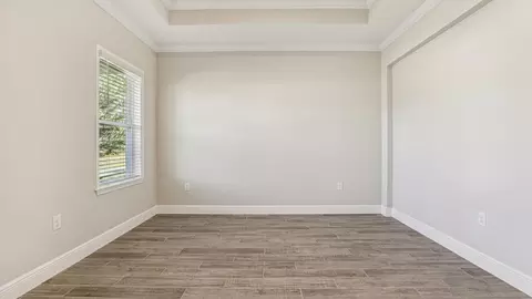 Living - 14055 Spring Hill Dr, Spring Hill, FL 34609 photo 5 of 7