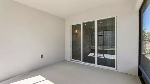 Exterior - 14055 Spring Hill Dr, Spring Hill, FL 34609 photo 8 of 14