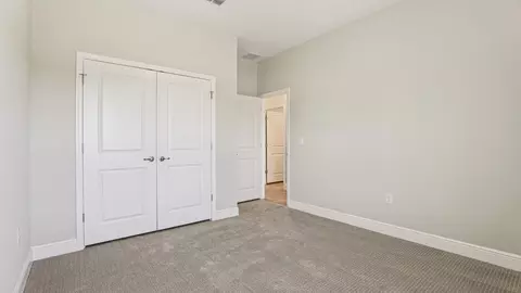 Bedroom - 14055 Spring Hill Dr, Spring Hill, FL 34609 photo 1 of 10