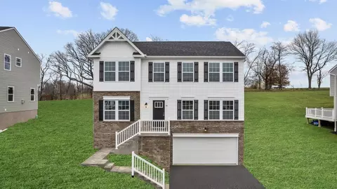 Exterior - 314 William Dr, Pittsburgh, PA 15239 photo 4 of 8