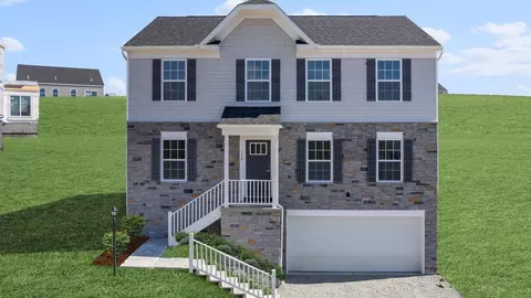 Exterior - 314 William Dr, Pittsburgh, PA 15239 photo 2 of 8