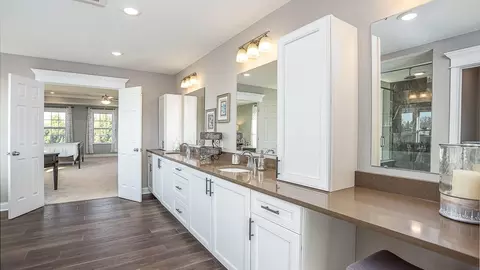 Bath - 314 William Dr, Pittsburgh, PA 15239 photo 9 of 11