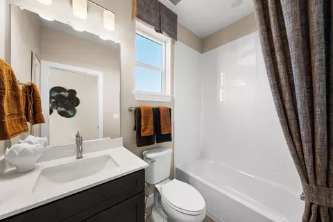 Bath - 17089 Standing Elk Dr, Parker, CO 80134 photo 4 of 10