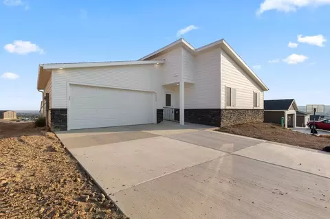 Exterior - Sky Ridge Ave, Spearfish, SD 57783 photo 5 of 8