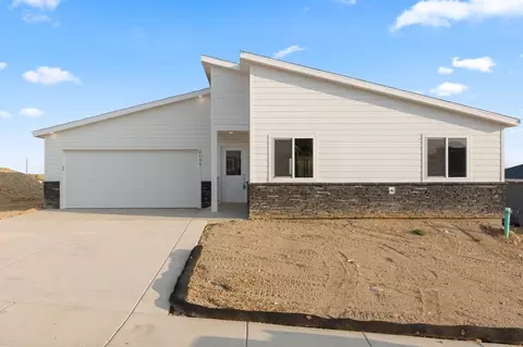 Exterior - Sky Ridge Ave, Spearfish, SD 57783 photo 3 of 8