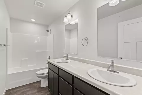 Bath - Sky Ridge Ave, Spearfish, SD 57783 photo 3 of 4