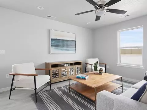 Living - 377 N Eloise St, Kuna, ID 83634 photo 1 of 1