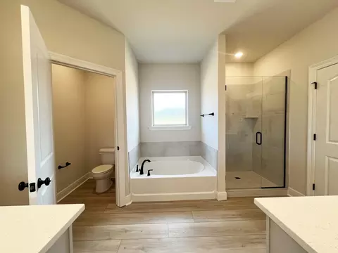 Bath - 805 Congressional Cir, Ruston, LA 71270 photo 5 of 7