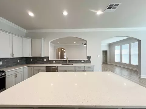 Kitchen - 805 Congressional Cir, Ruston, LA 71270 photo 7 of 7
