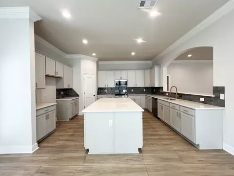 Kitchen - 805 Congressional Cir, Ruston, LA 71270 photo 6 of 7
