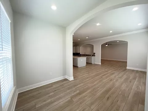 Living - 805 Congressional Cir, Ruston, LA 71270 photo 3 of 6