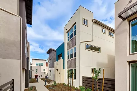 492 Gadget Rd, San Marcos, CA 92078