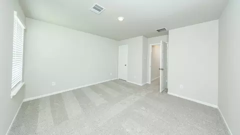 Bedroom - 2352 Pipefish Dr, Conroe, TX 77384 photo 2 of 5