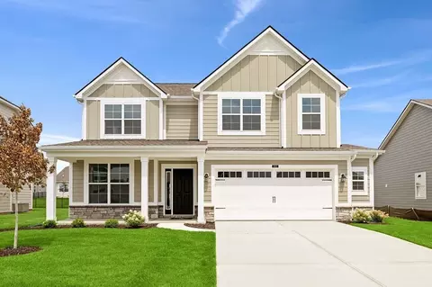 9925 Hyde Dr, Mccordsville, IN 46055