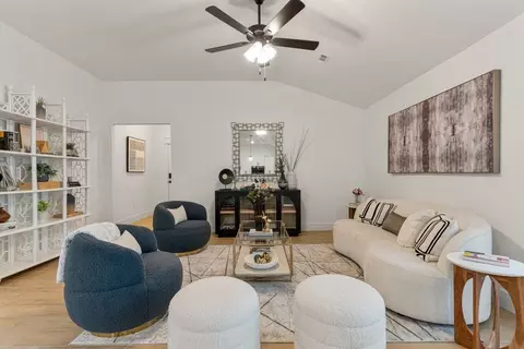 Living - 101 W Seminole St, Strafford, MO 65757 photo 1 of 5