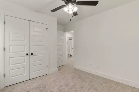 Bedroom - 101 W Seminole St, Strafford, MO 65757 photo 5 of 7