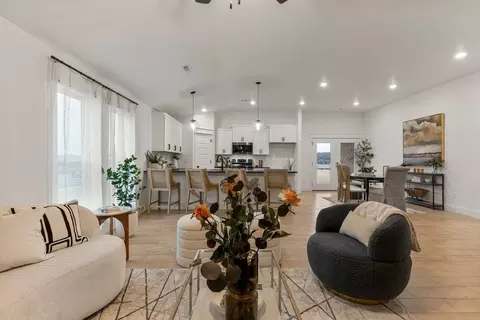 Other - 101 W Seminole St, Strafford, MO 65757 photo 9 of 31